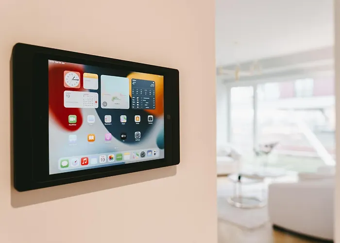 Luxury Living With Breathtaking Panoramic Views Apartment