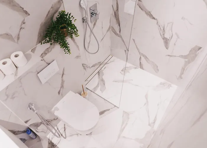 Luxury Living With Breathtaking Panoramic Views *