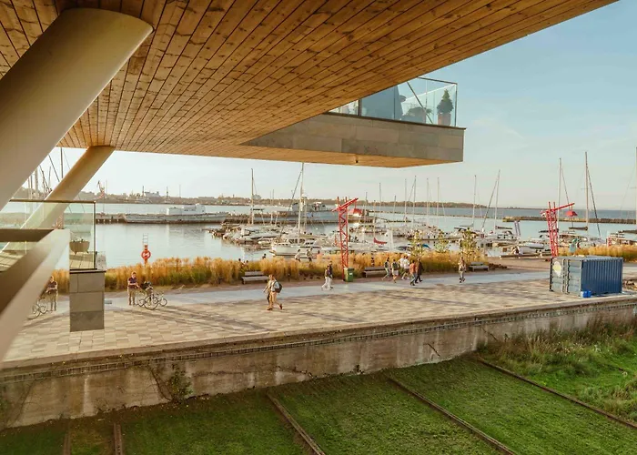 Apartment Luxury Living With Breathtaking Panoramic Views