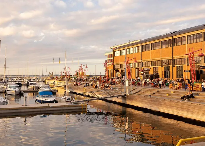 Luxury Living With Breathtaking Panoramic Views Appartement