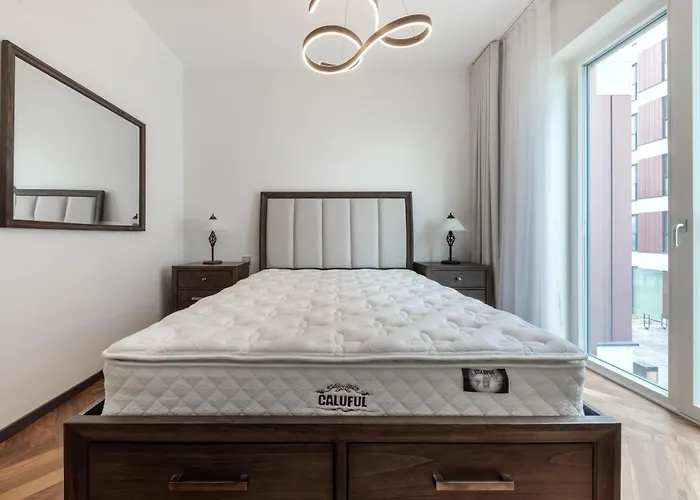 Luxury Living With Breathtaking Panoramic Views *