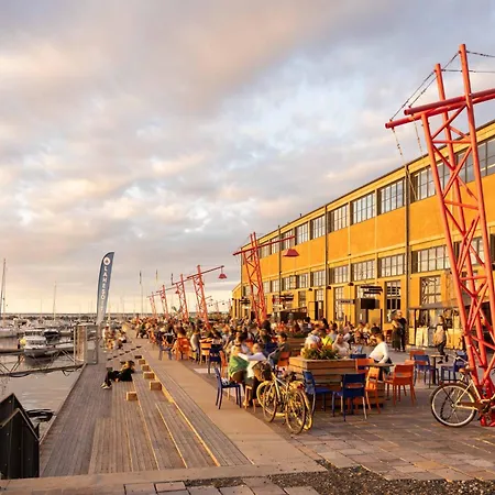 Апартаменты Luxury Living With Breathtaking Panoramic Views Таллин